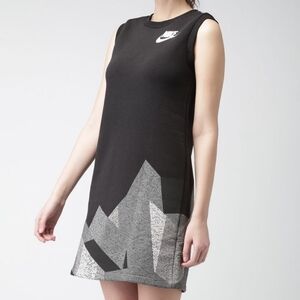 NIKE Skyscraper Graphic Printed Black Sleeveless Sweatshirt Dress Size S Logo
